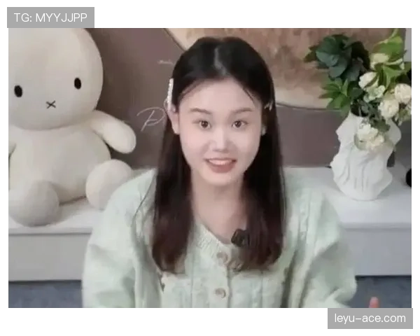 张家齐训练完顺手买了个包，价格够我交十年房租